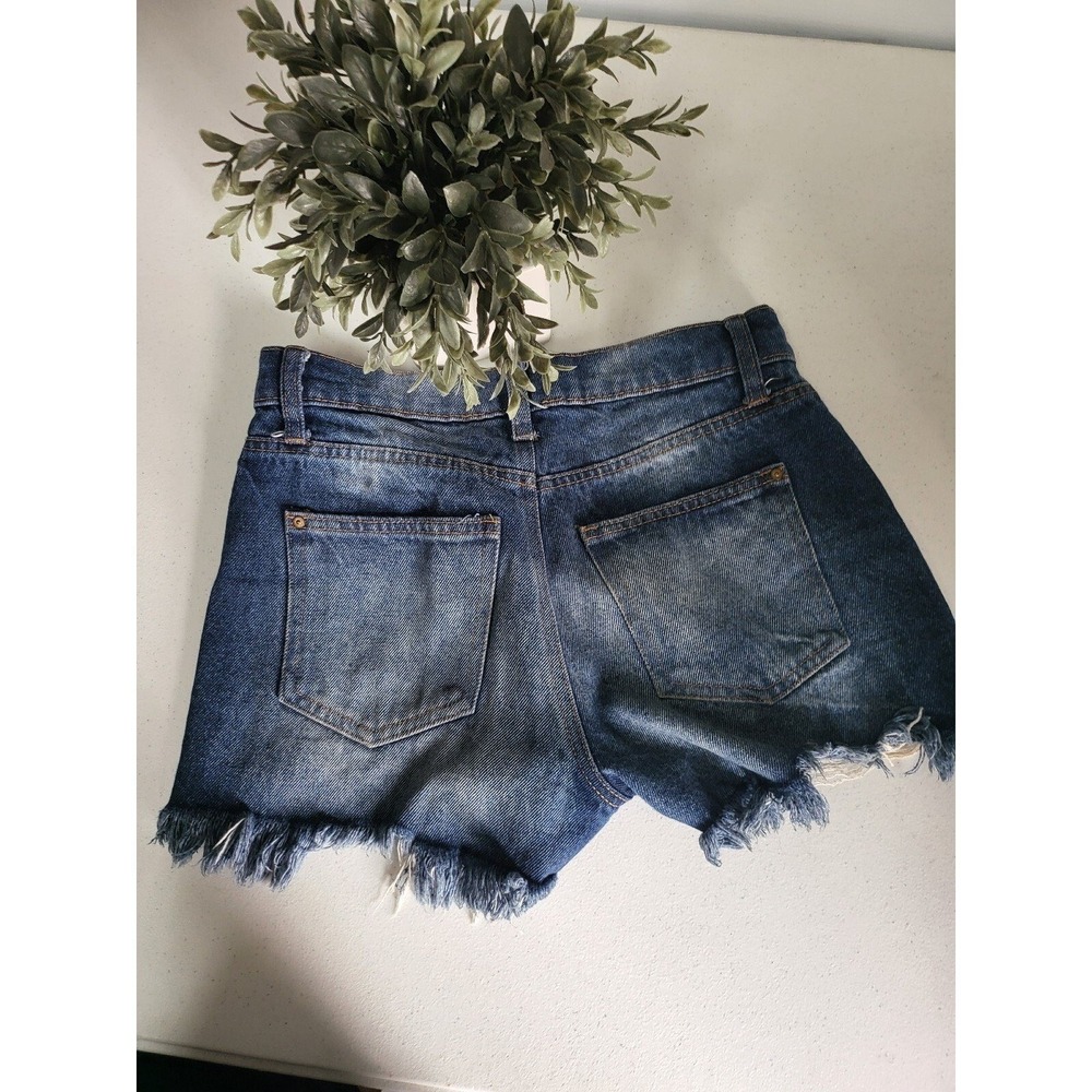 No Boundaries High Rise Distressed Denim Shorts Dark Wash Frayed Hem Size 0 - Picture 3 of 6
